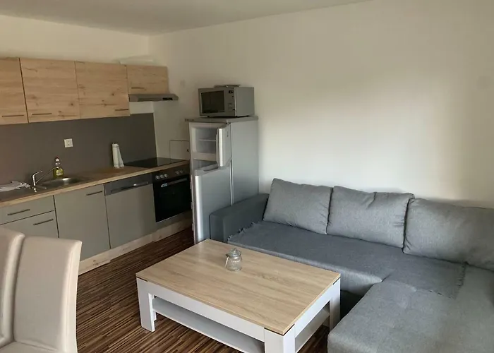 Nexis 10 Apartment *